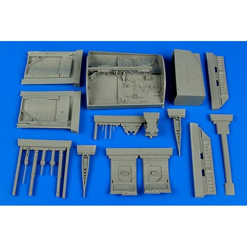 1/32 F-104A/C Starfighter wheel bay
