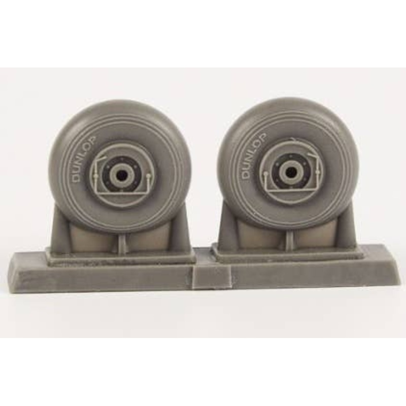 1/32 IAR-80A/81 Early Mainwheels for Special Hobby Kit