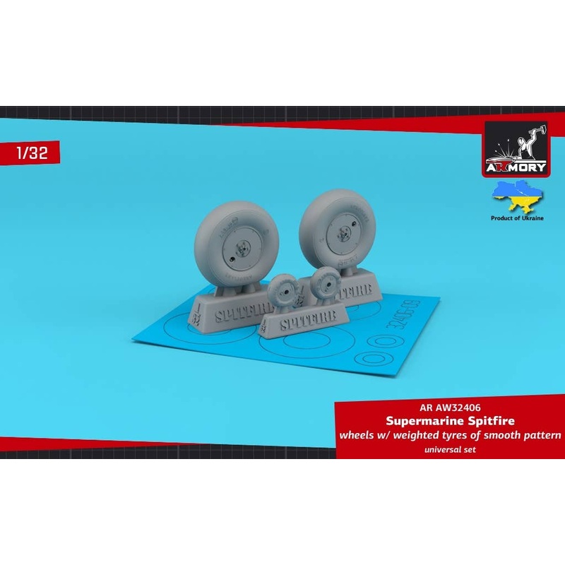 1/32 Supermarine Spitfire wheels w/ weighted tyres of smooth pattern & covered hubs