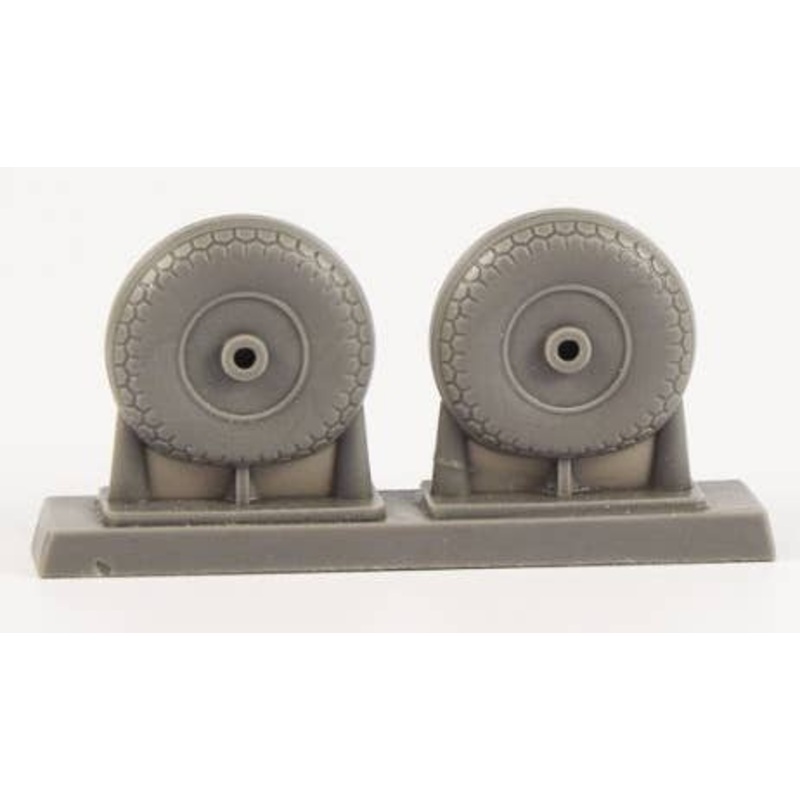 1/32 IAR-80A/81 Mid Production Mainwheels for Special Hobby Kit