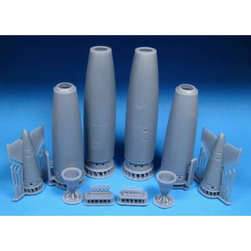 1/32 A-4 Skyhawk 300 Gallon Droptanks