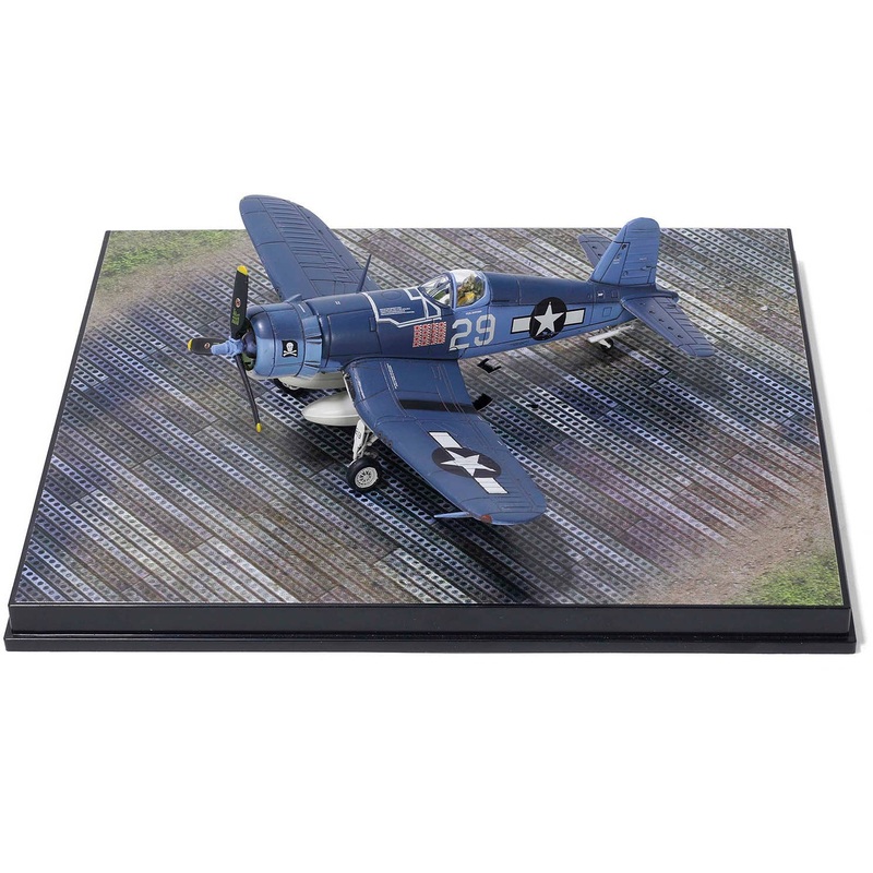 1/72 US Army F4U-1 Vought Corsair US Marine Corps 17th Fighter Squadron Jolly Rogers 1944 Captain Ira Kepford Machine Finished Product