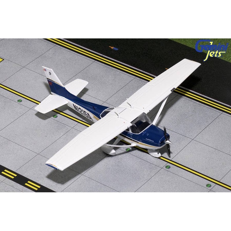 1/72 Cessna 172 Sporty Flight School #4 N1215A