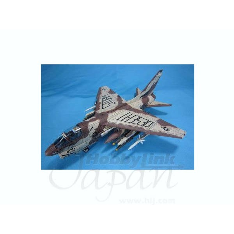 1/72 A-7E Corsair II USN VA-72 Bluehawks AC400 1991 Desert Storm