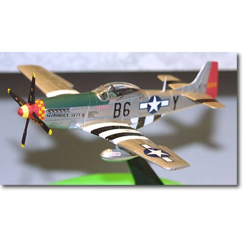 1/72 P-51D Mustang Glamorous Glennis Diecast Model
