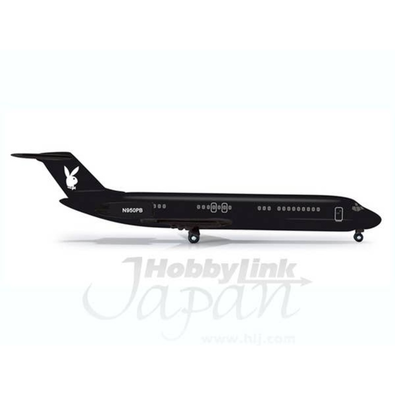1/500 DC-9-30 Playboy Hare Force One