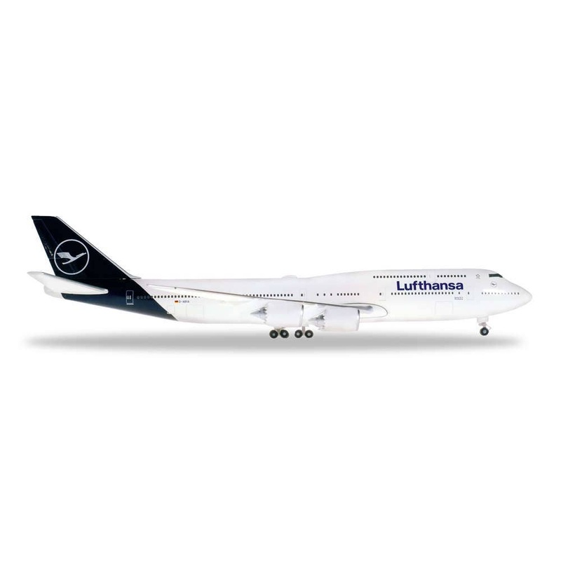 1/500 747-8i Lufthansa n/c D-ABYA