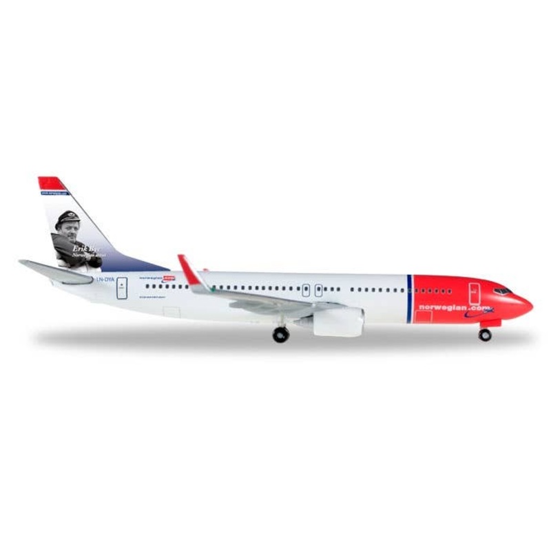 1/500 Norwegian Air Shuttle Boeing 737-800 LN-DYA "Erik Bye"
