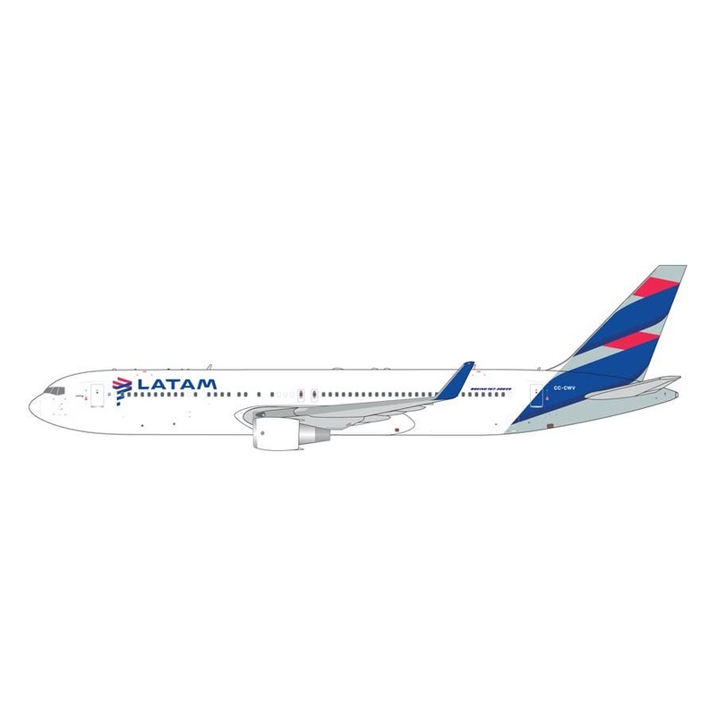1/400 767-300ER LATAM Airlines CC-CWV