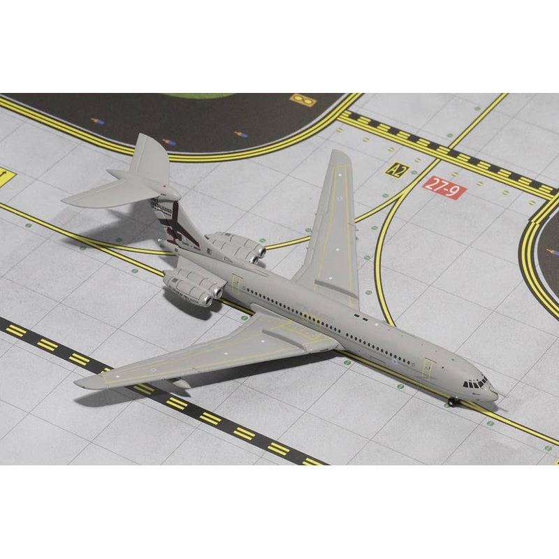 1/400 VC-10 C1K Royal Air Force 50 Years Special Paint XR808