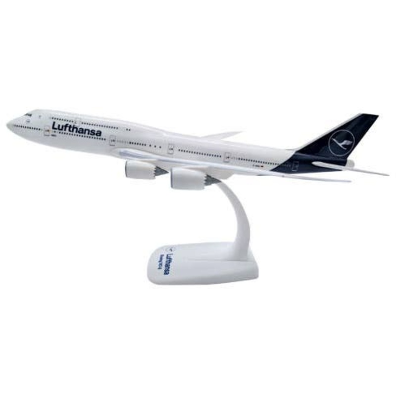 1/250 747-8i Lufthansa Airbus New Colors D-ABYA "Brandenburg"