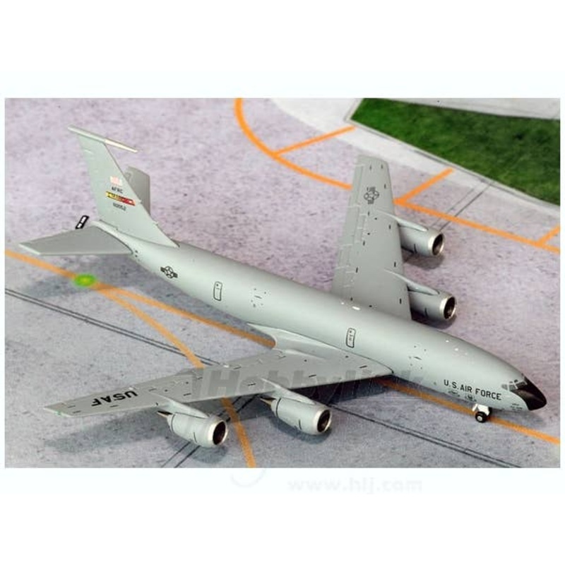 1/400 KC-135R AFRC March ARB #80052
