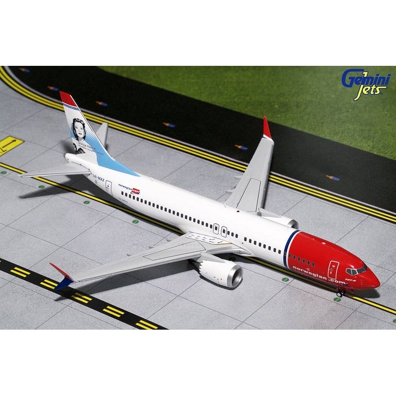 1/200 737 MAX 8 Norway Air Shuttle Sonja Henie