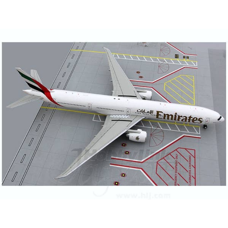 1/200 777-300ER Emirates A6-EBU