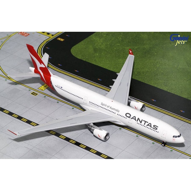 1/200 A330-300 Qantas New Paint VH-QPJ