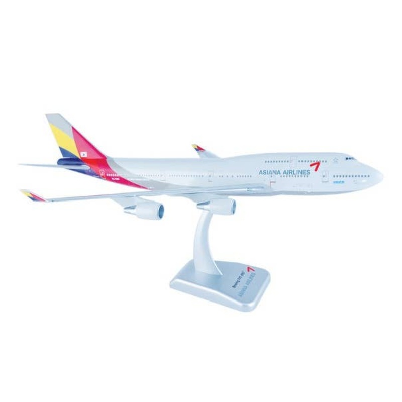 1/200 B747-400 Asiana Airlines with Landing Gear & Stand