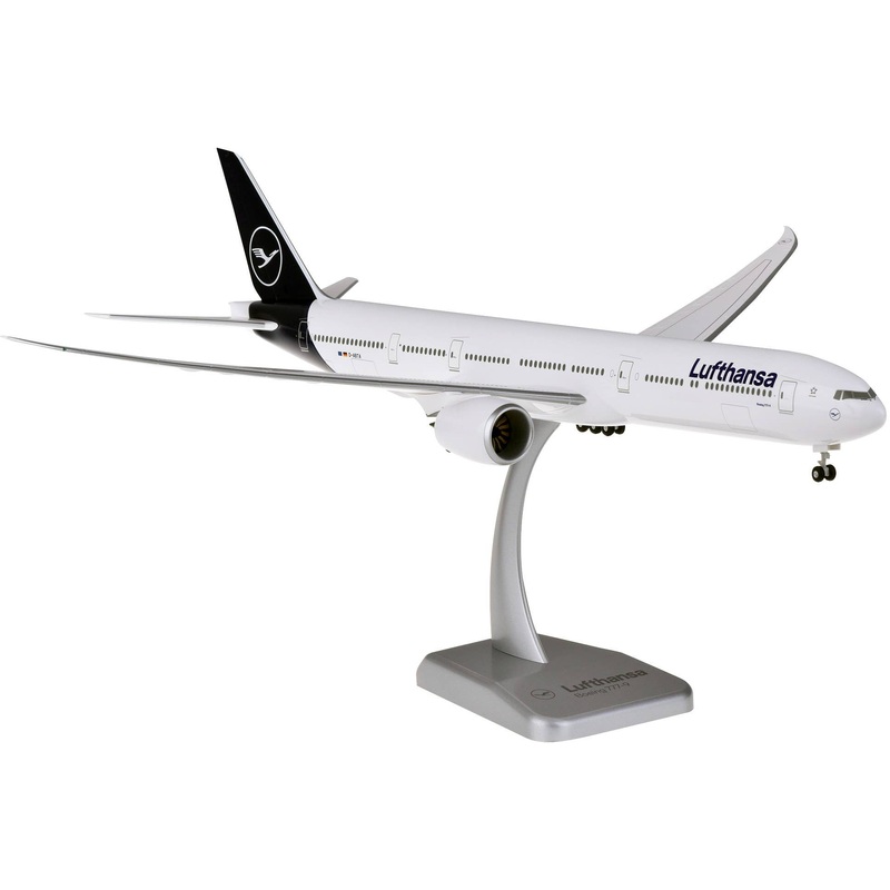 1/200 B777-9 Lufthansa with Landing Gear