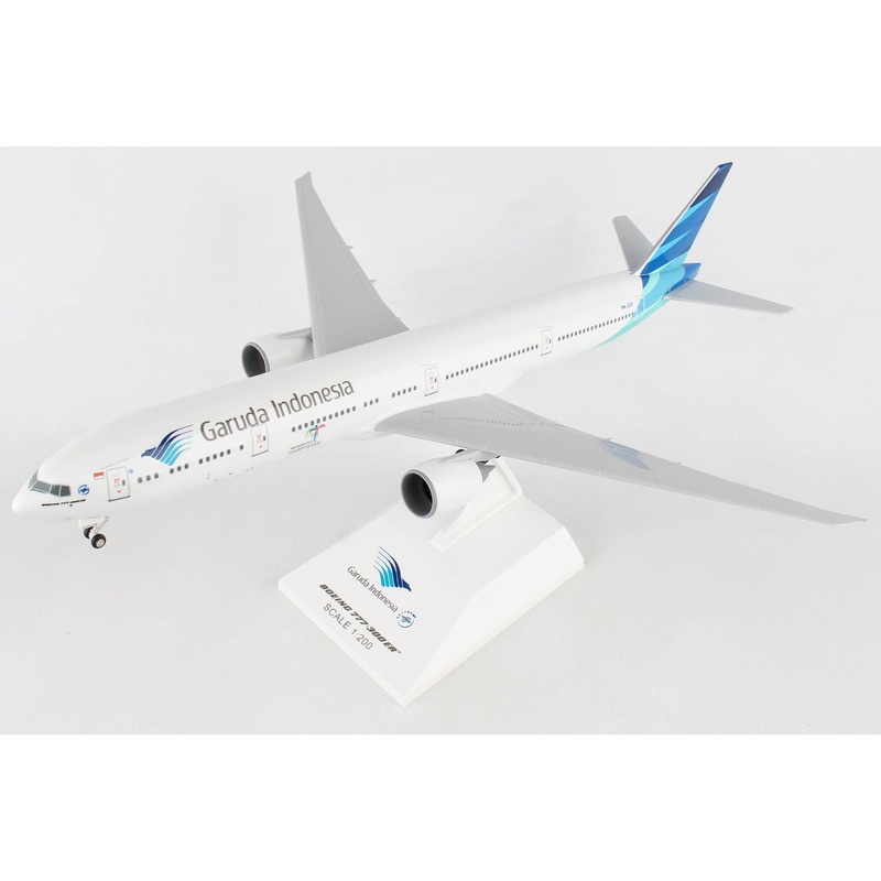 1/200 B777-300ER Garuda Indonesia