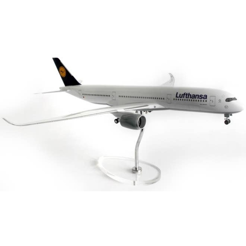 1/100 A350-900 Lufthansa German Airlines (With Gear and Wooden Stand)