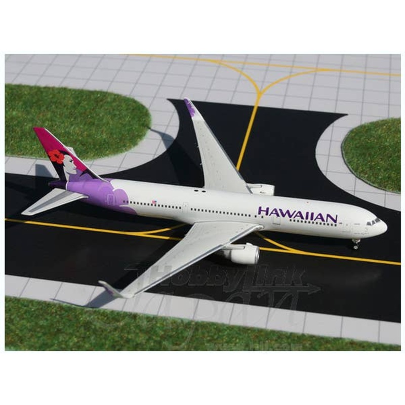 787-300W Hawaiian Airlines N590HA