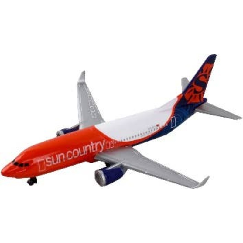 Single Plane Sun Country B737-800